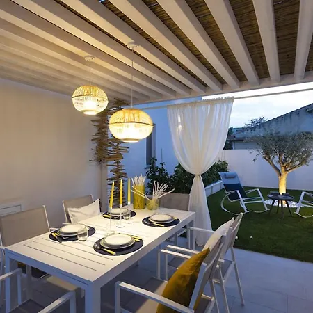 Isulatravel - Vitarmi Villa Ispica